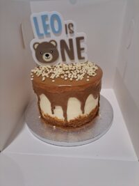Chocolate bear cake