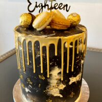 Tall Black & Gold Luxe Cake