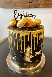 Tall Black & Gold Luxe Cake
